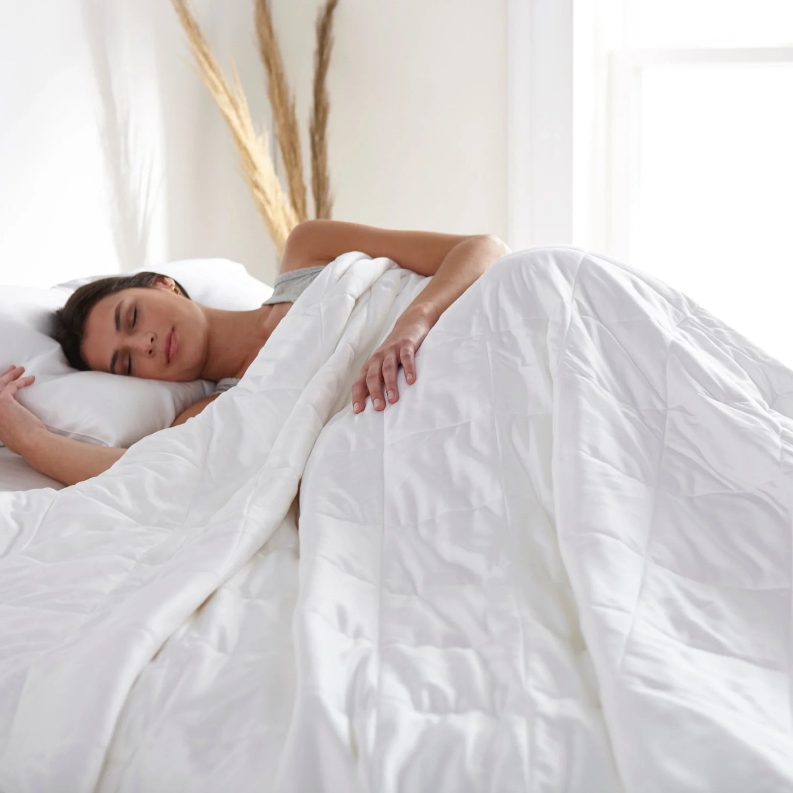 Duvet Comforter | All-Season Lightweight Comforter | Soft & Breathable Bedding